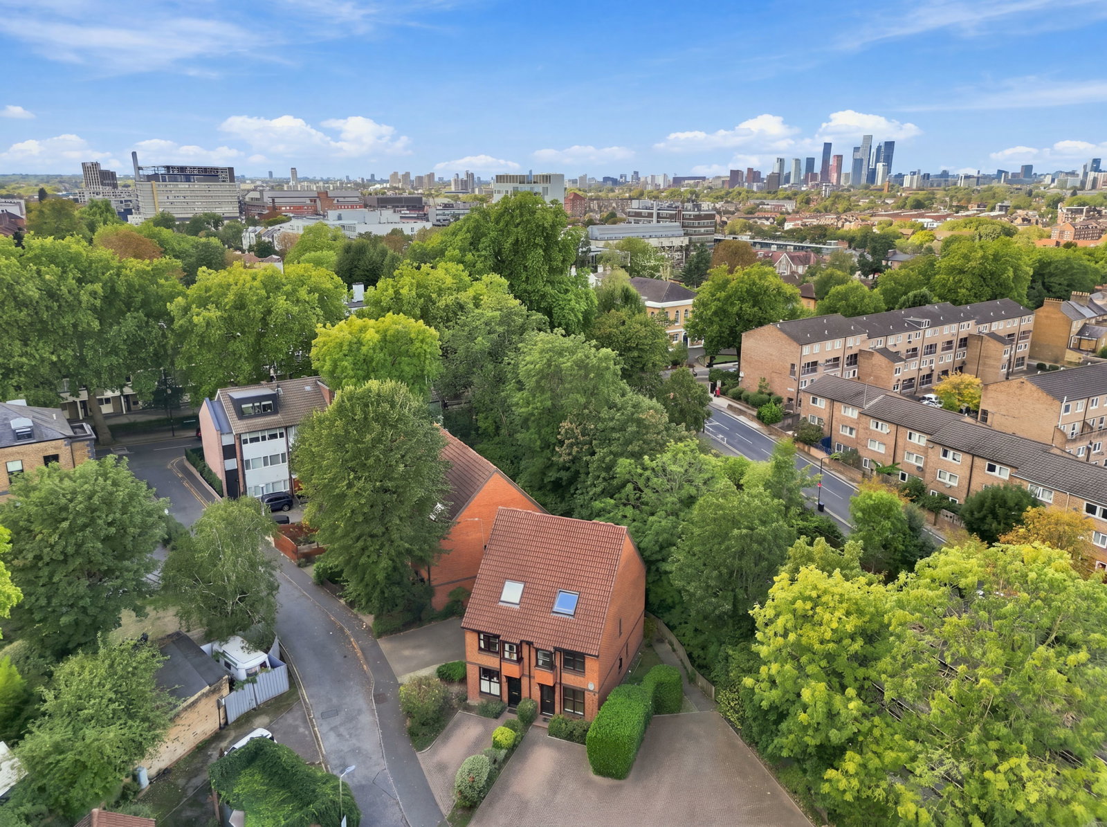 Flat for sale in London, Grovelands Close, SE5