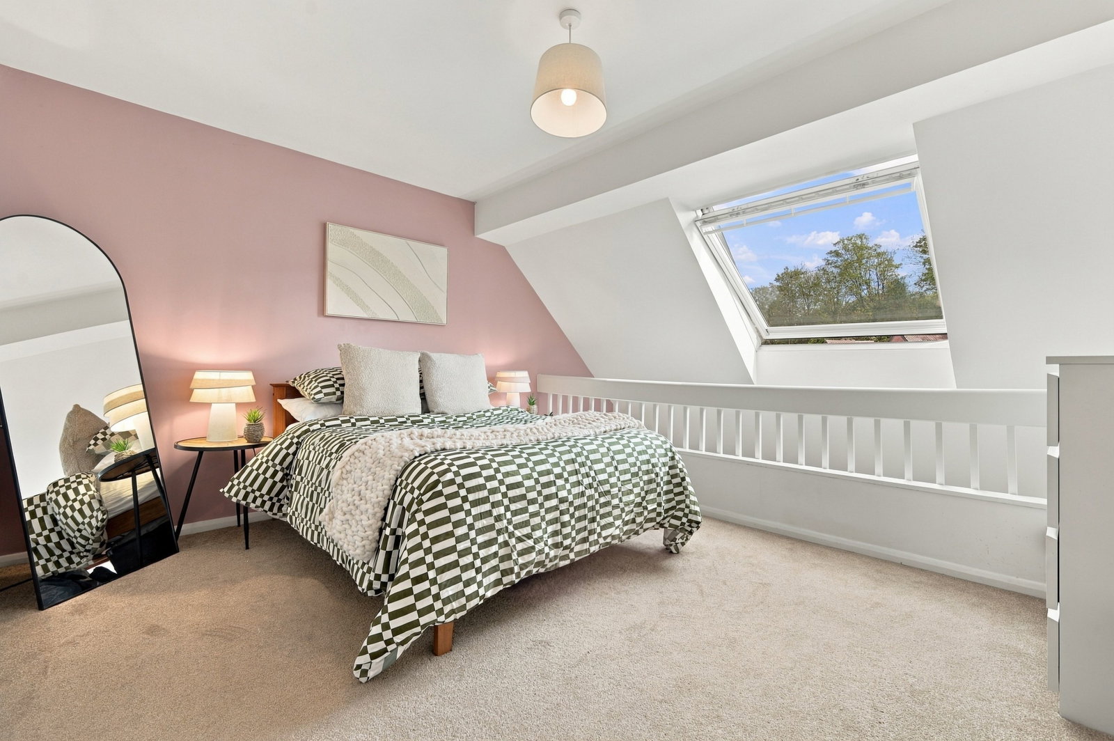 Flat for sale in London, Grovelands Close, SE5