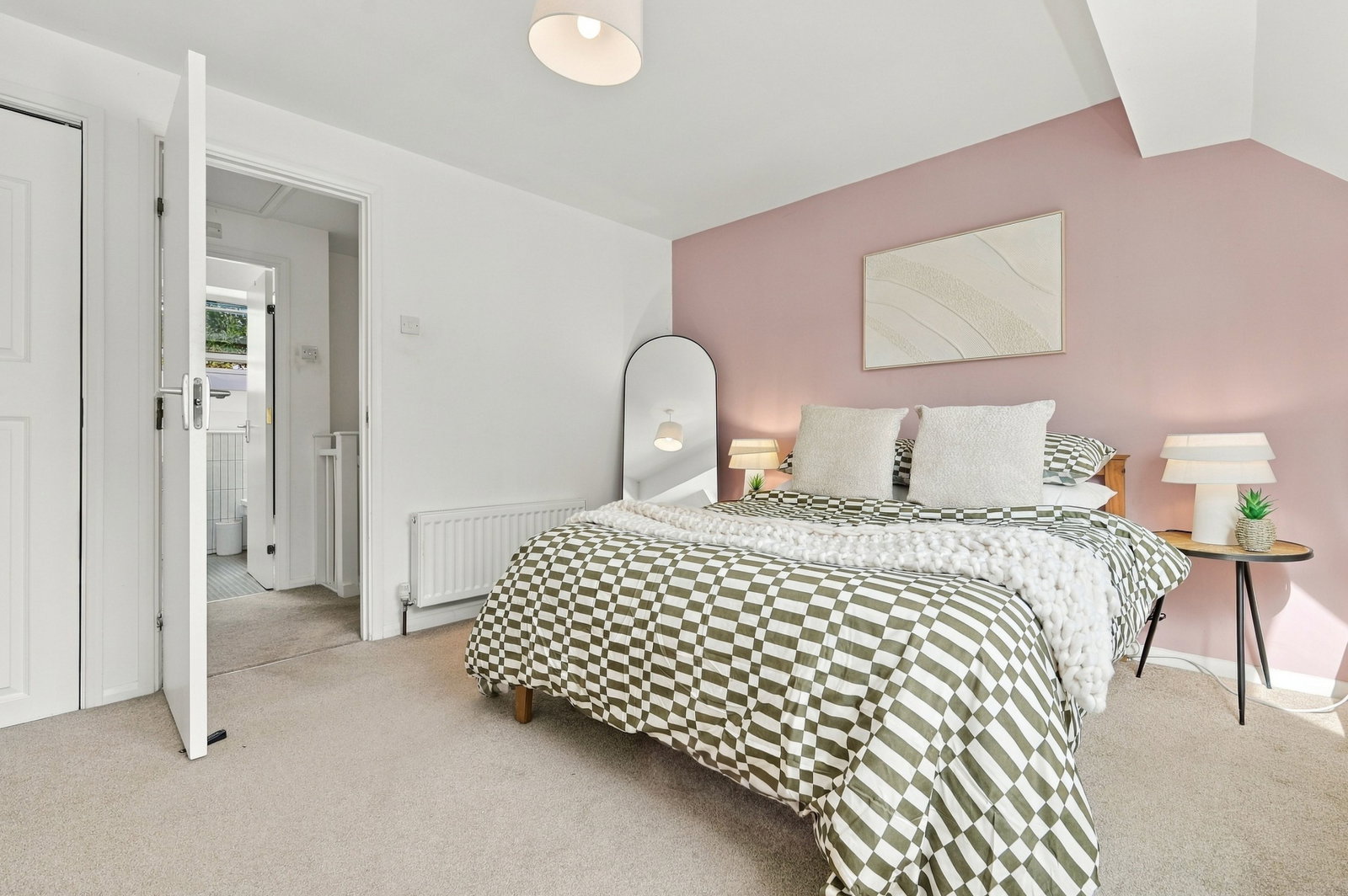 Flat for sale in London, Grovelands Close, SE5