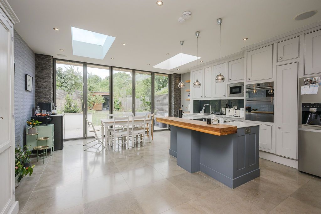 End Of Terrace House in London 3