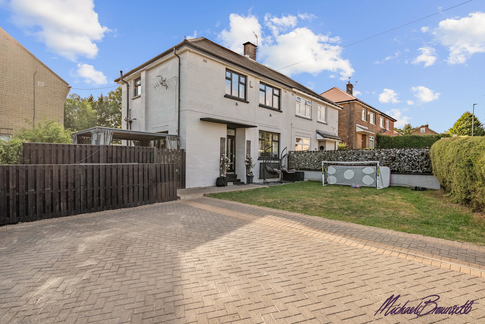 Semi Detached House in Bradford