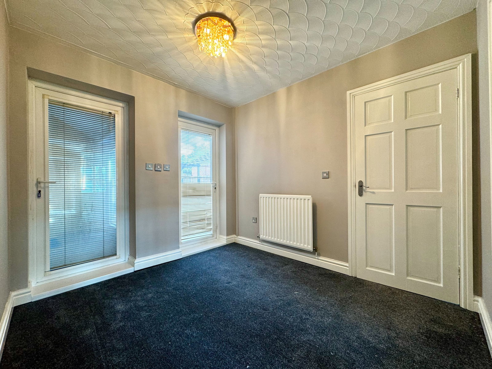 Detached House in Preston 3