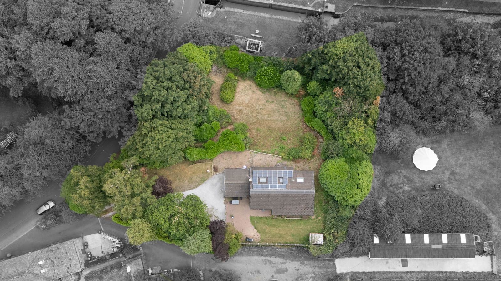 Detached House for sale in Huddersfield, Lansburgh House, Low Westwood Lane, Huddersfield,HD7 5RR