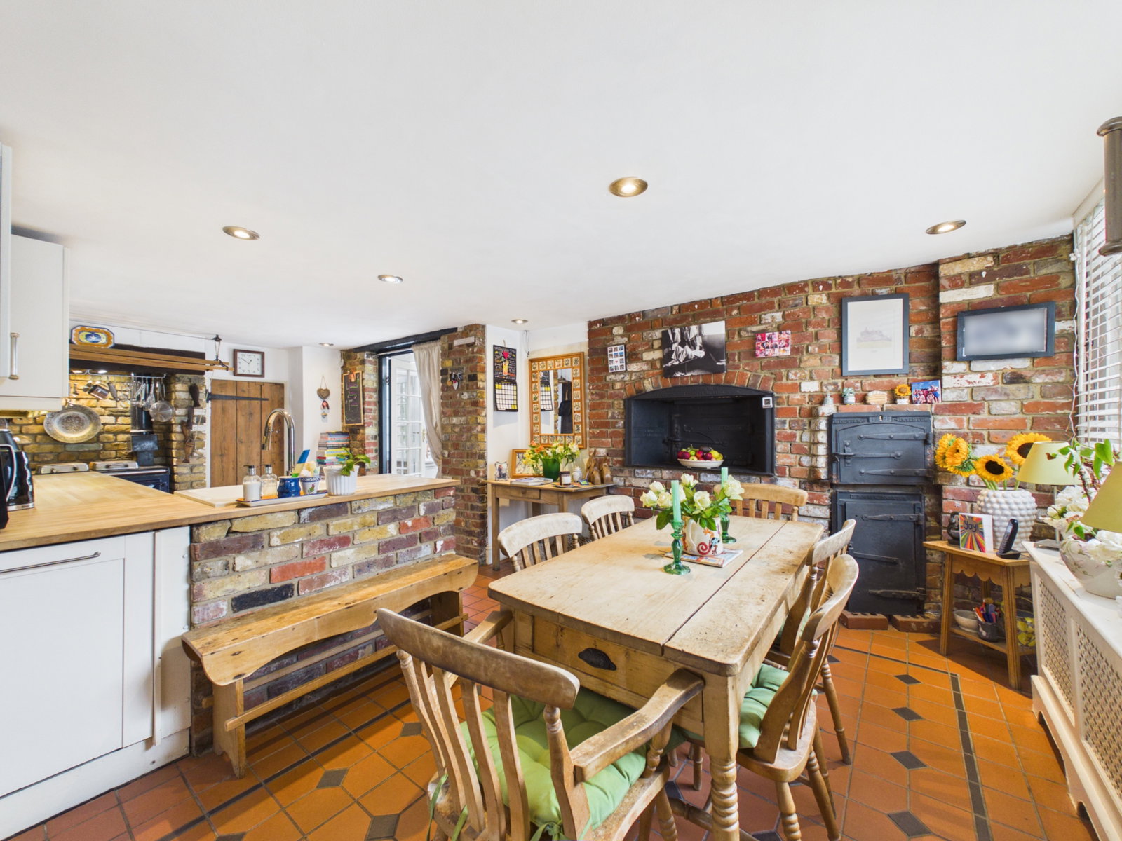 Detached House for sale in Rochester, The Old Bakery, Cliffe, Rochester, 2642 m²