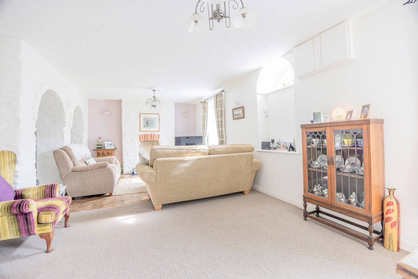End Of Terrace House in Par