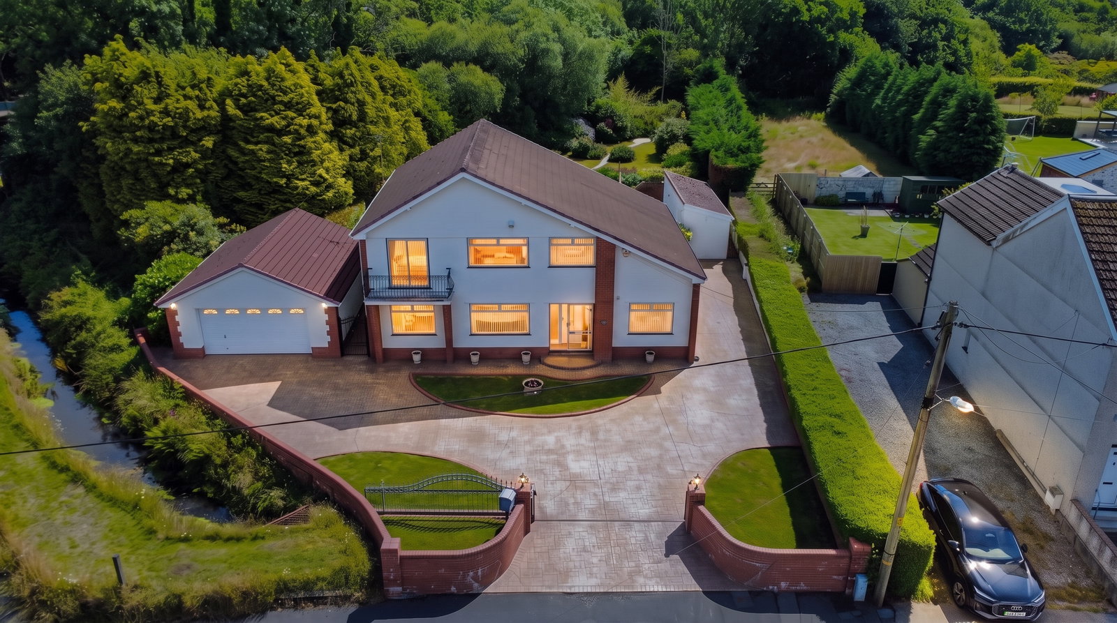 Detached House in Swansea