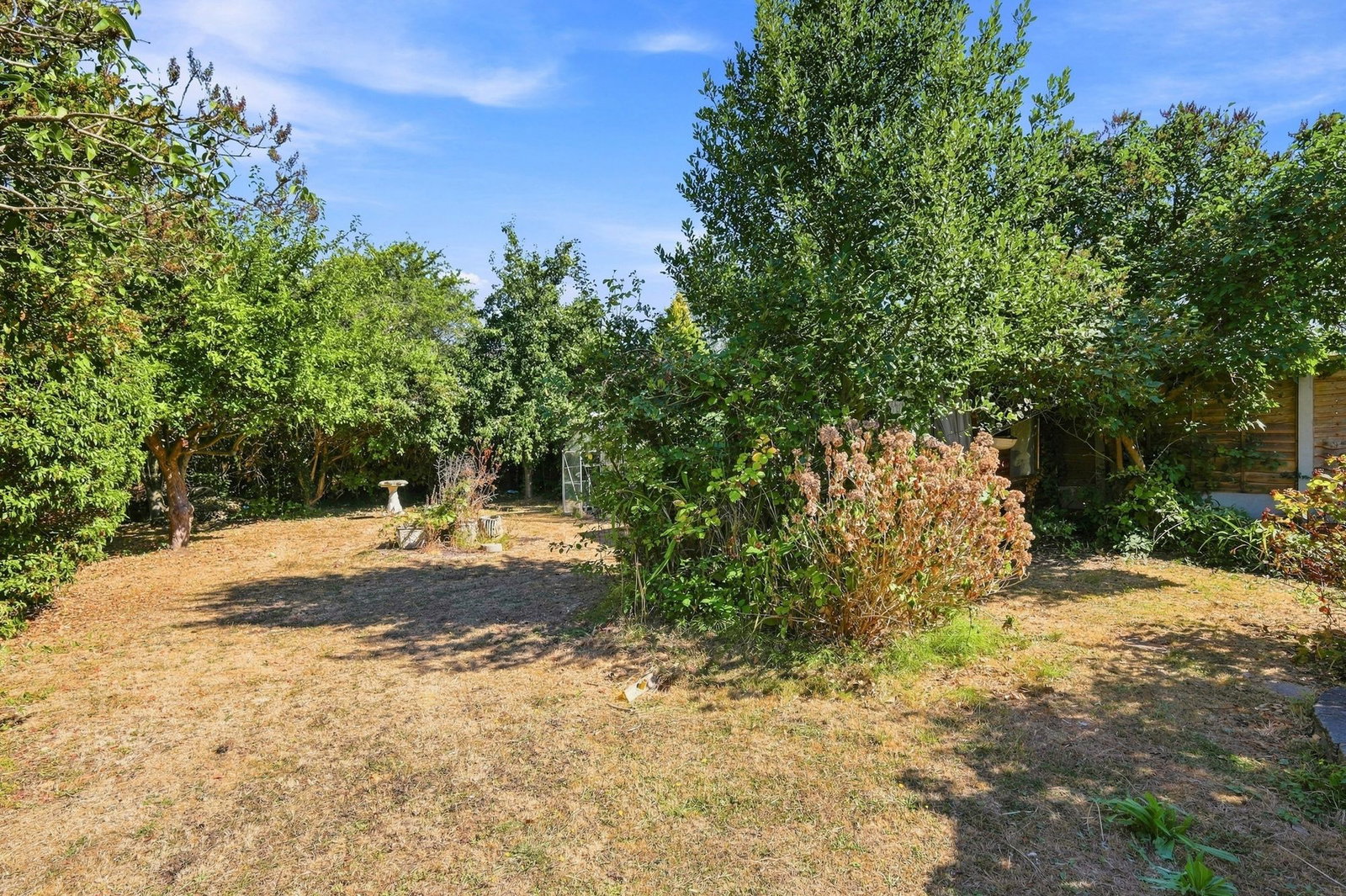 Bungalow in Wickford 2