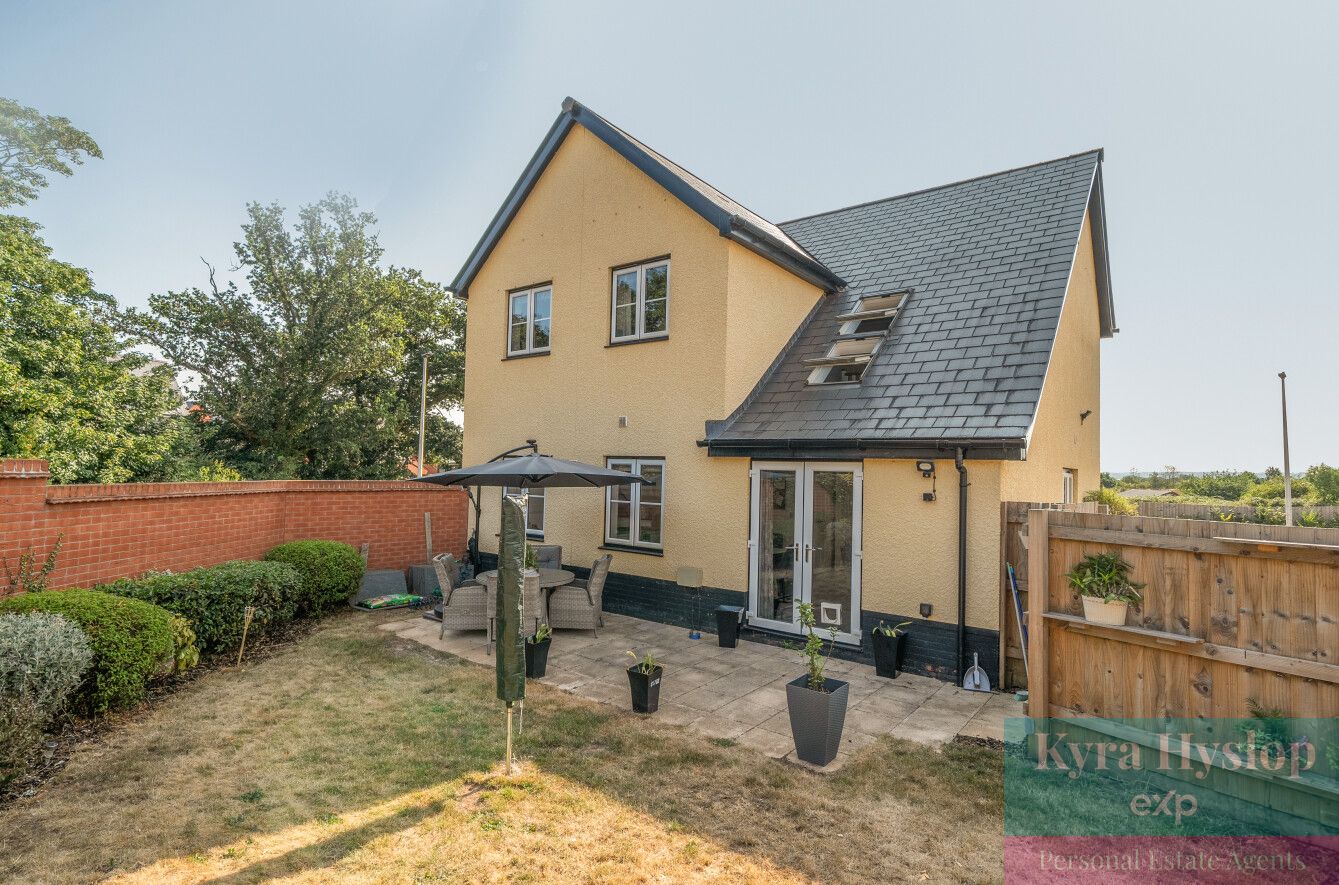Detached House in Exeter