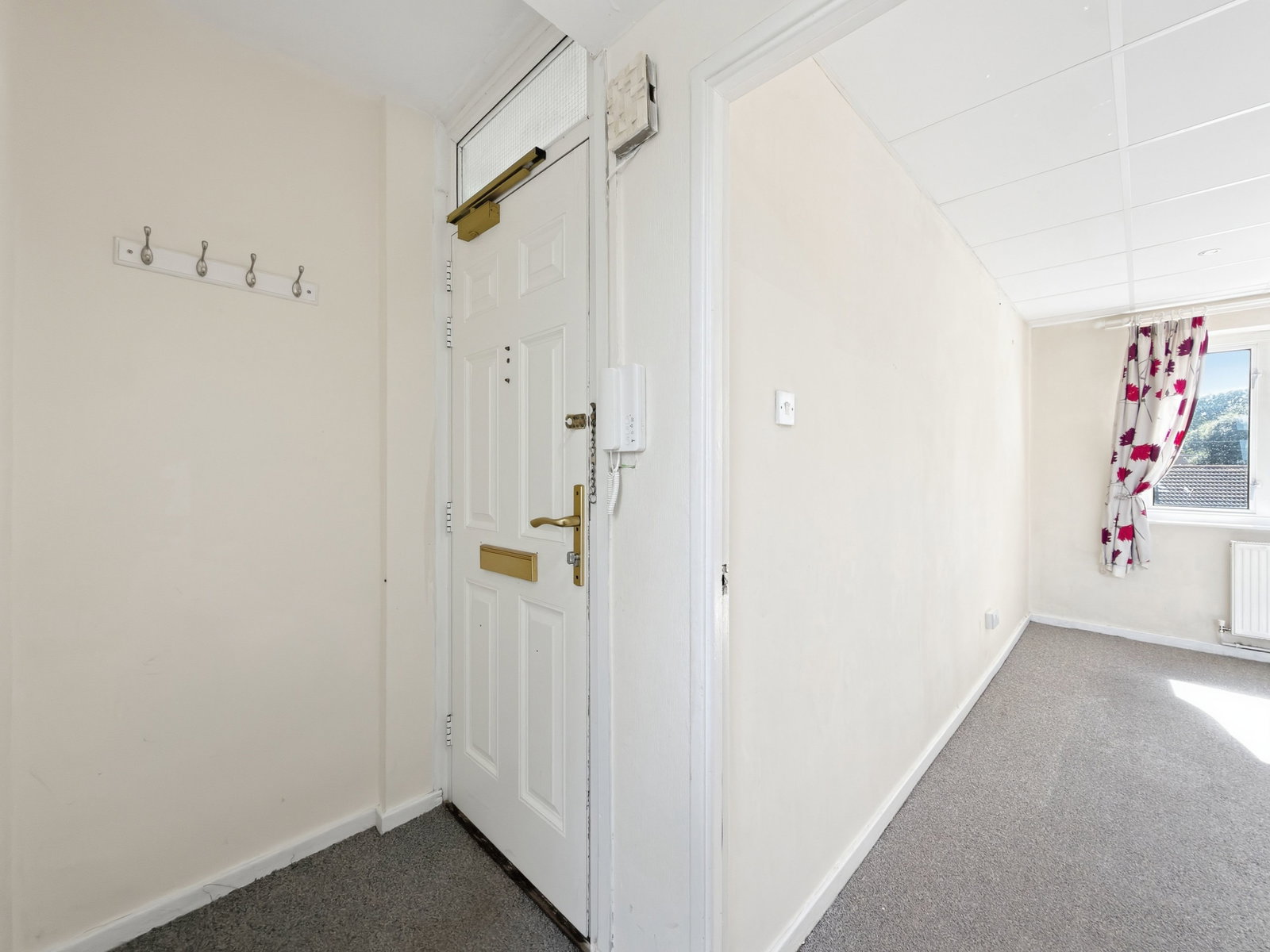 Flat in Newport