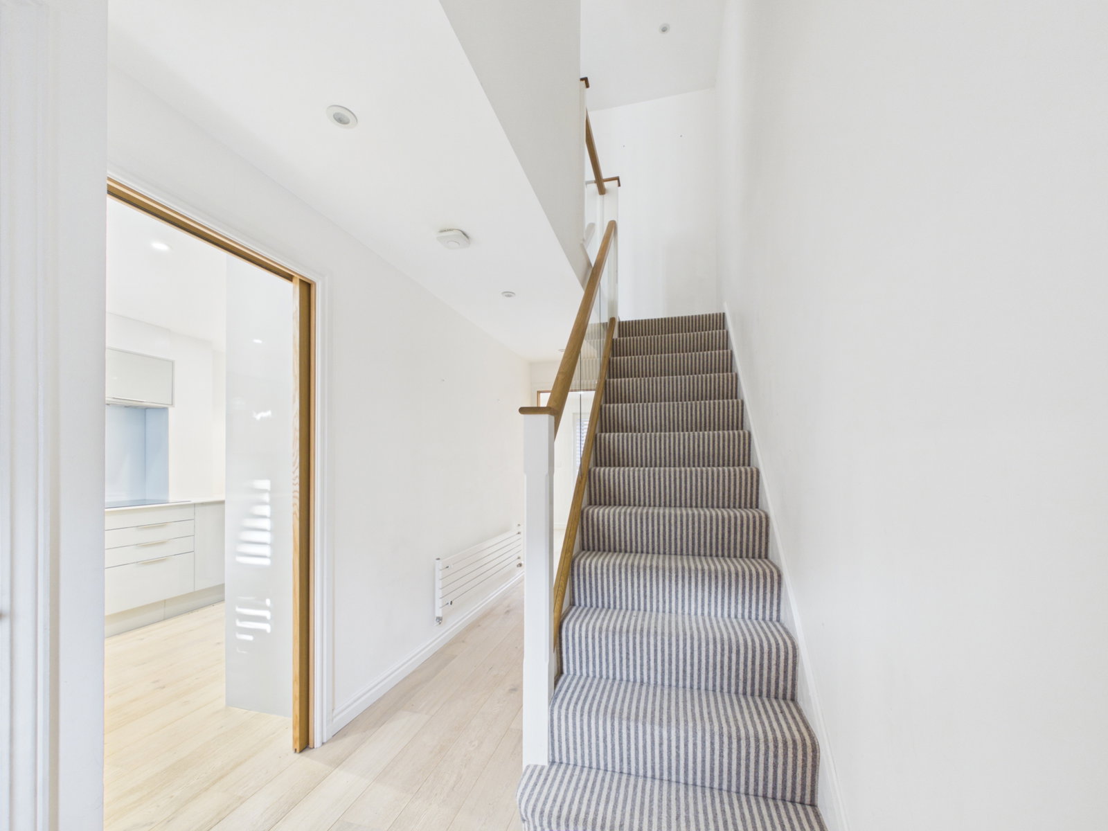 Semi Detached House for sale in Ashford, Locks Yard, Headcorn, Ashford, TN27 9AD