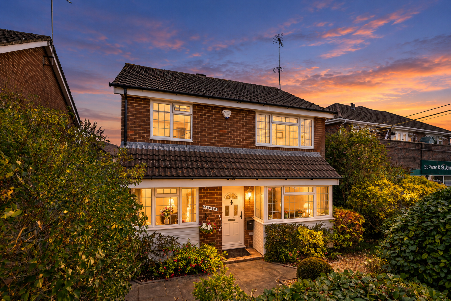 Detached House for sale in Haywards Heath, Lewes Road, Lindfield, West Sussex, RH16 2LQ