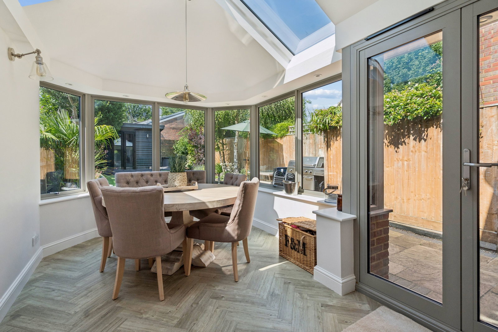 Semi Detached House in Gerrards Cross