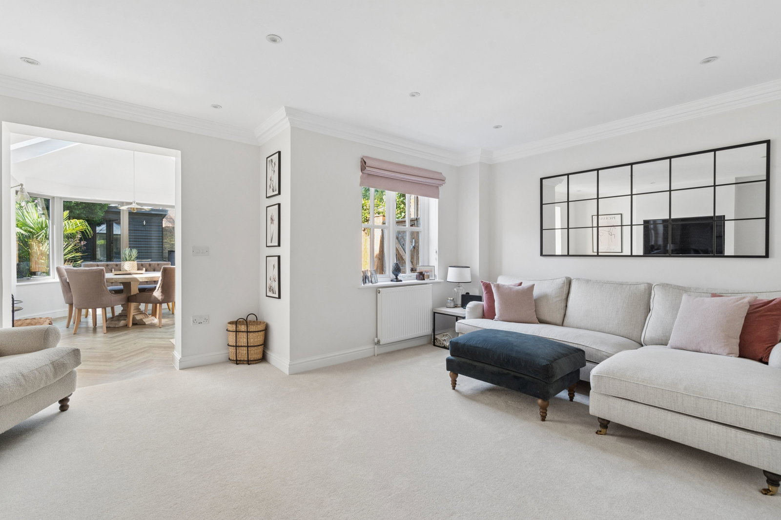 Semi Detached House in Gerrards Cross