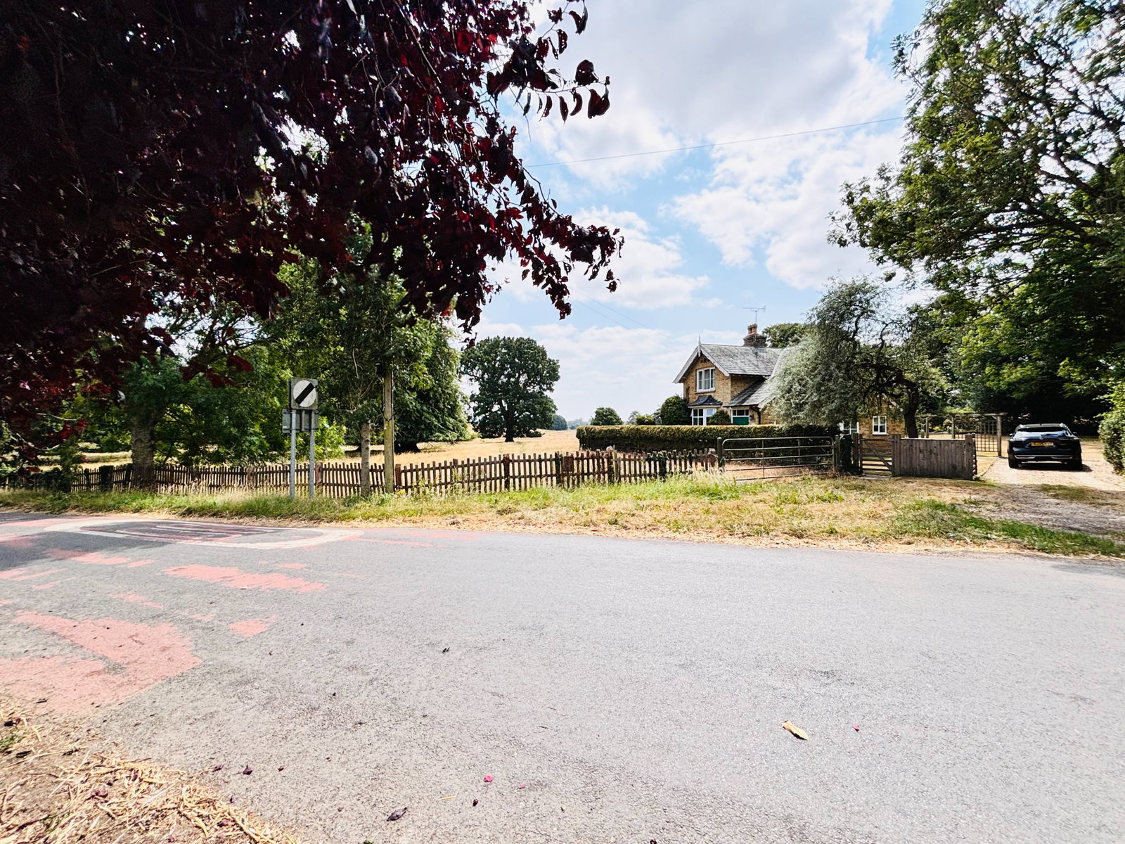 Detached House in Ashford