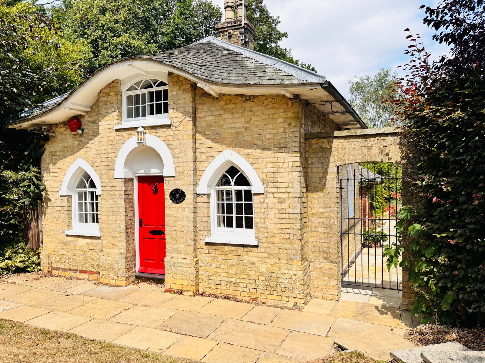 Detached House in Ashford