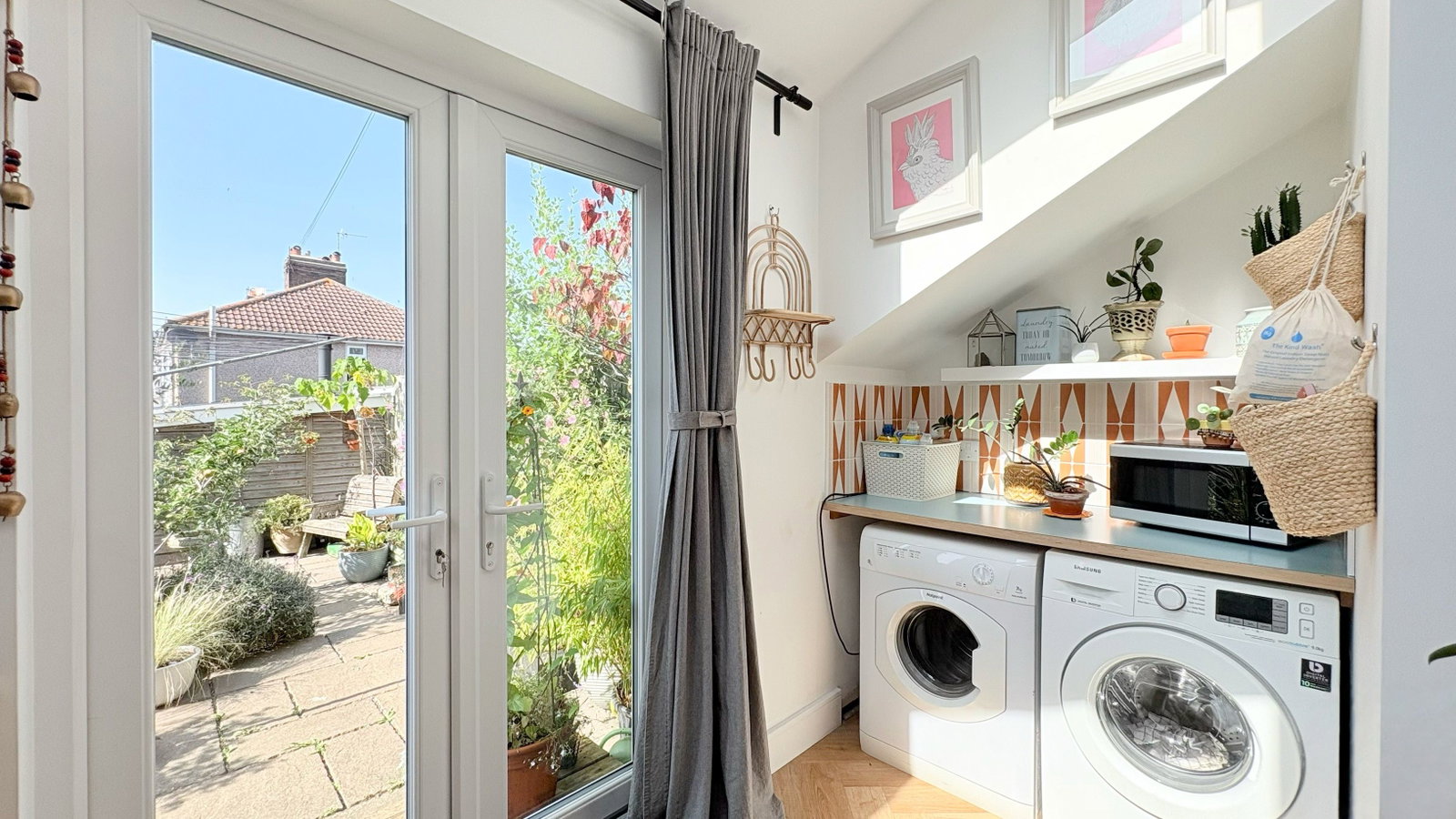Terraced House for sale in Bristol, Kings Weston Avenue, Bristol, BS11 0AD