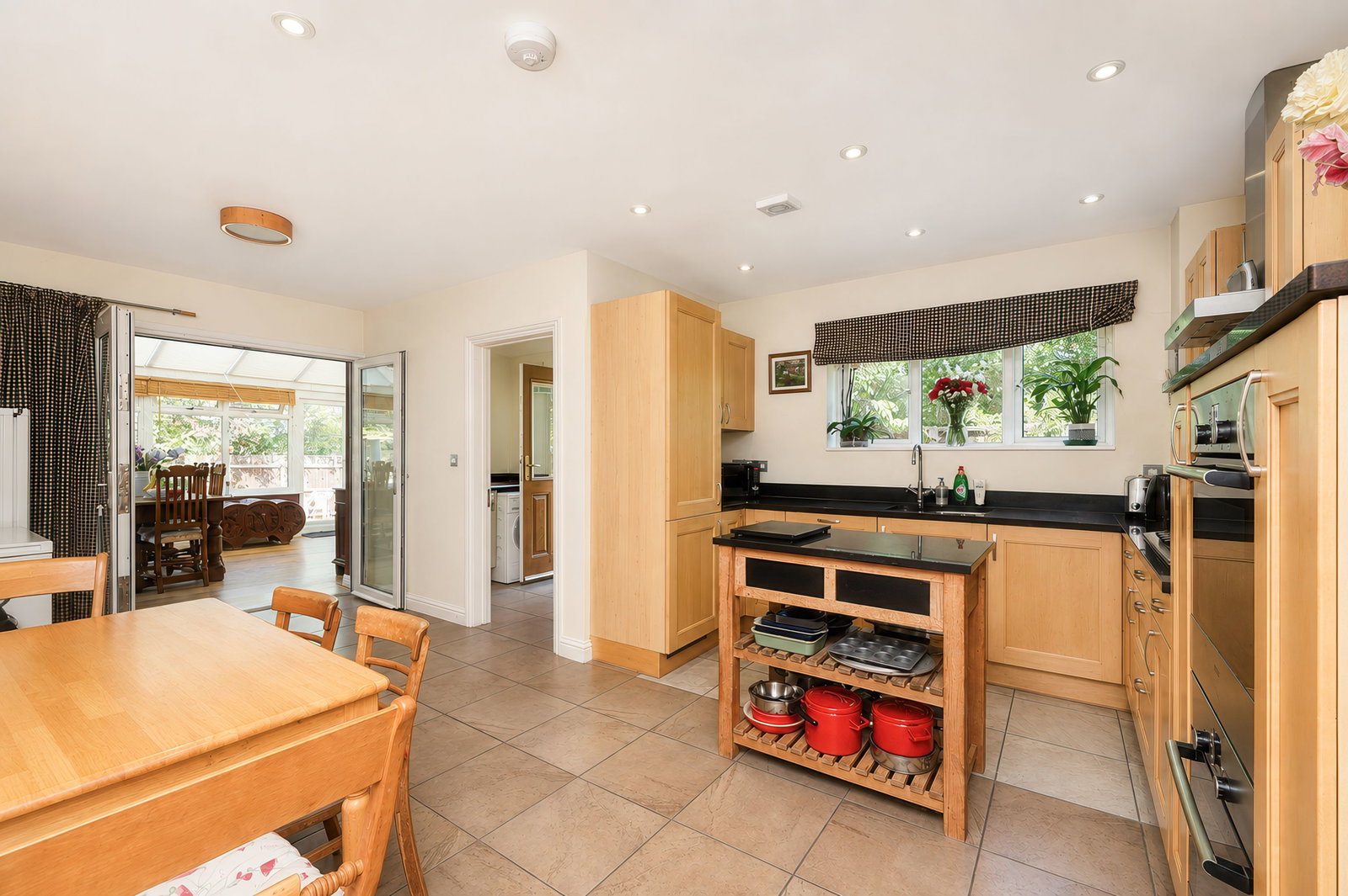 Detached House for sale in Huntingdon, Moat Close, Colne, Huntingdon, PE28 3NU, 2646 m²
