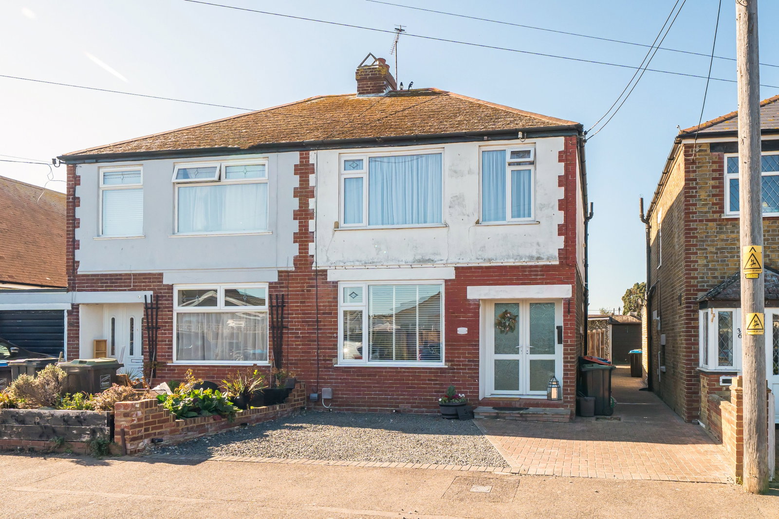 Semi Detached House for sale in Birchington, Park Avenue, Birchington, 959 m²