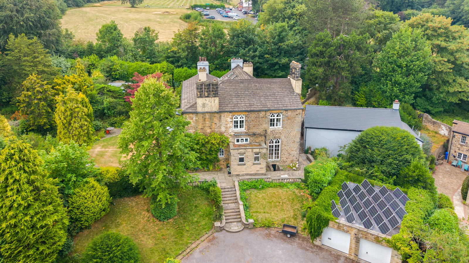 Detached House in Sheffield 4