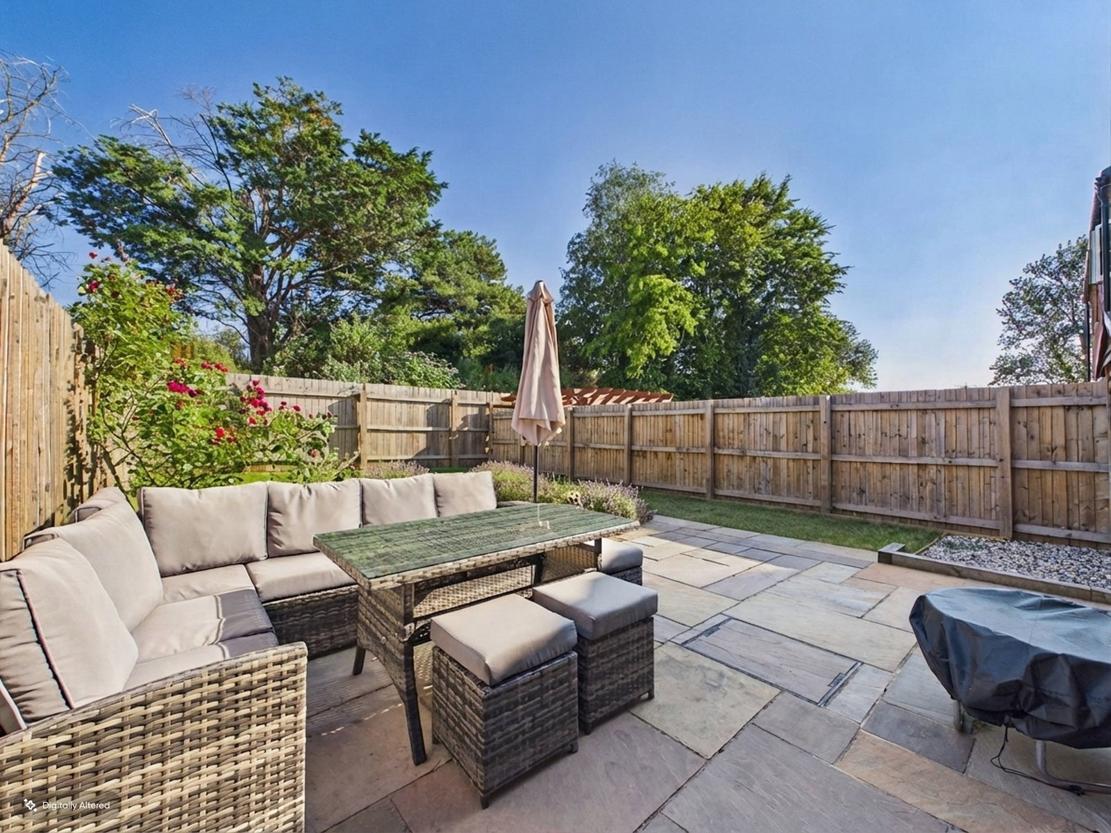 Semi Detached House in Telford