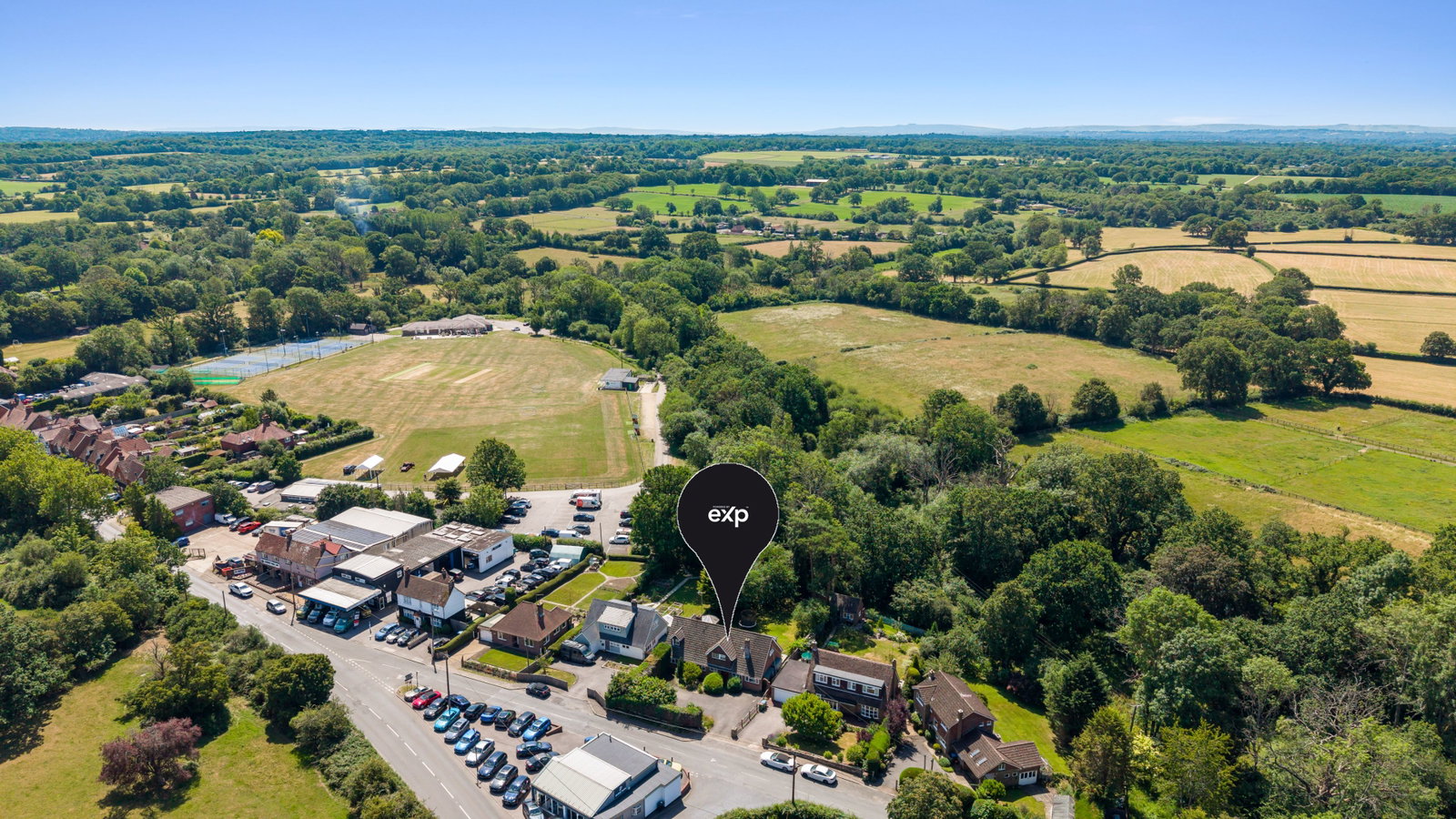 Detached House in Horsham