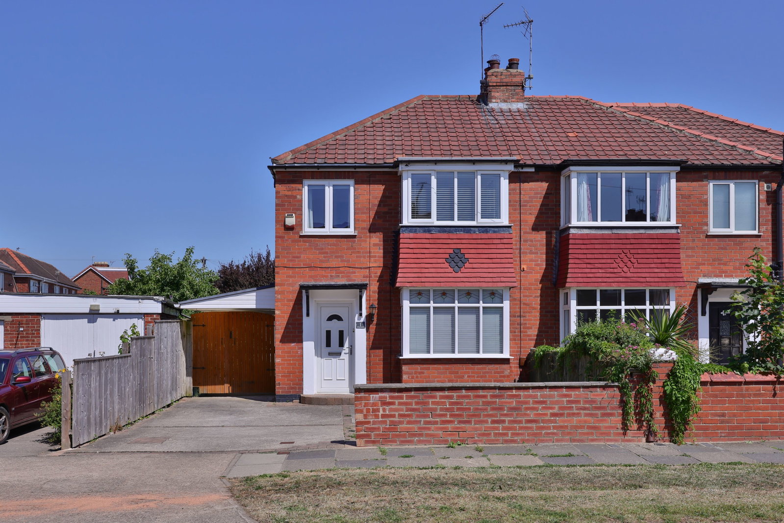 Semi Detached House in York