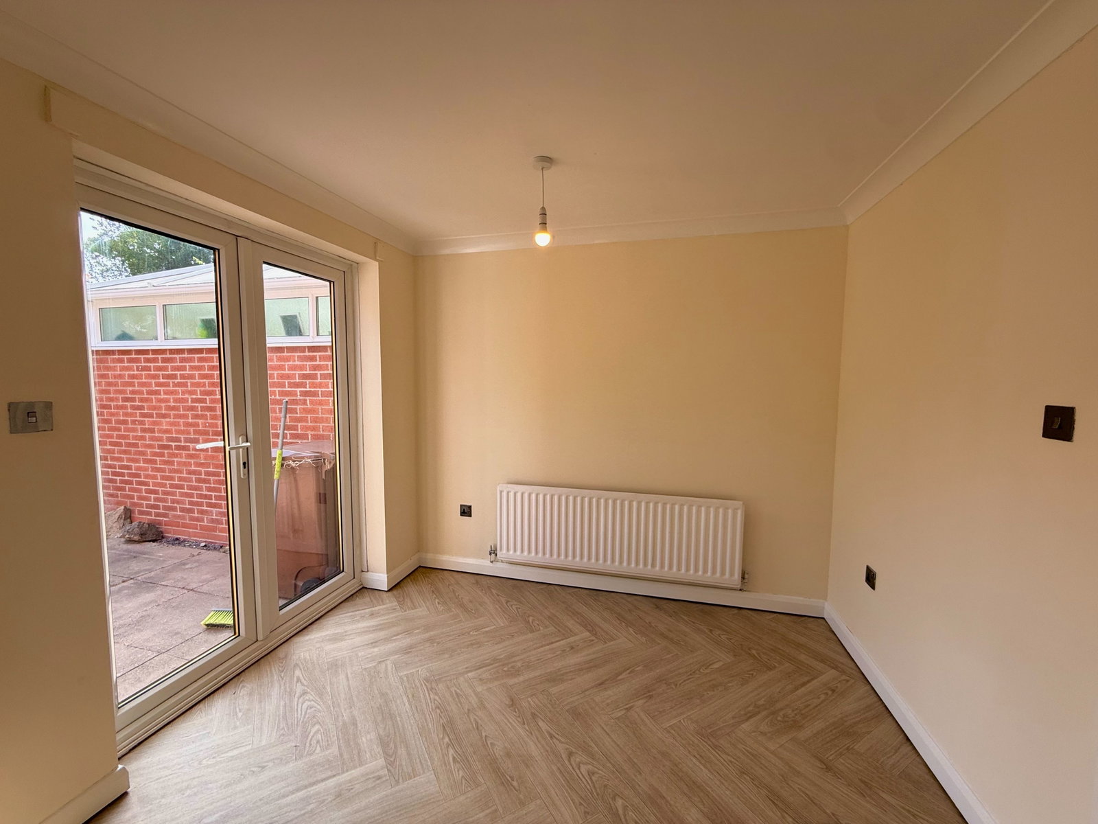 Semi Detached House in Burton-on-trent