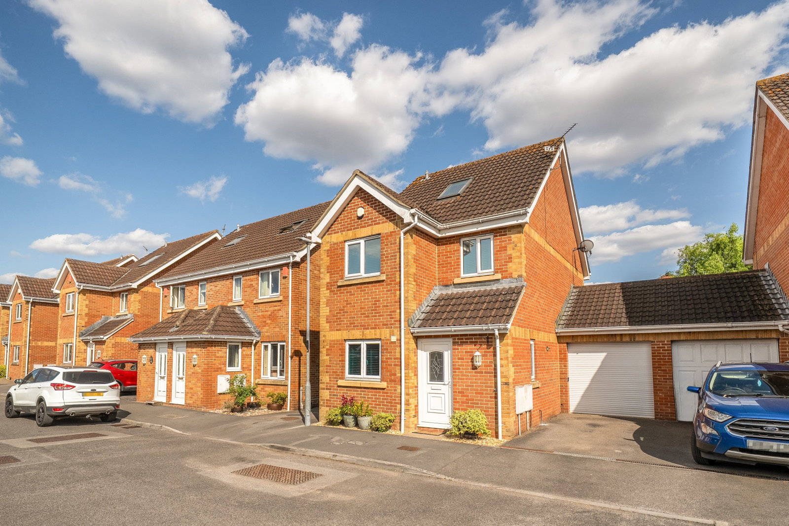 Link Detached House in Melksham 2