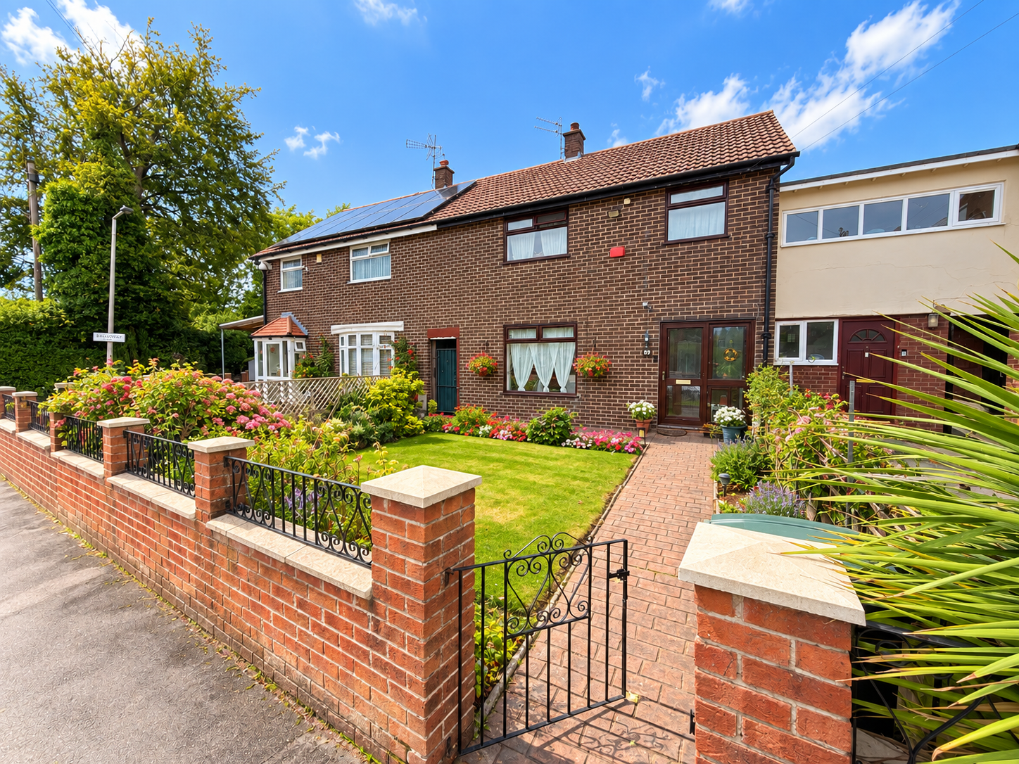 Semi Detached House for sale in Stockport, Broadway, Offerton, Stockport, SK2 5SN
