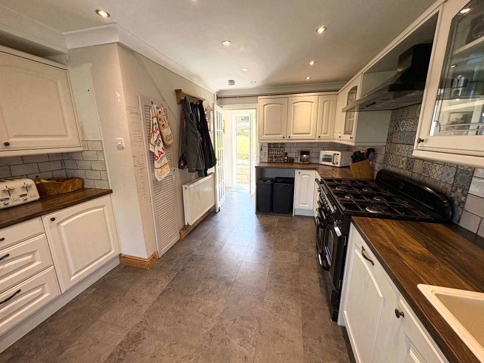 Semi Detached House in Swansea