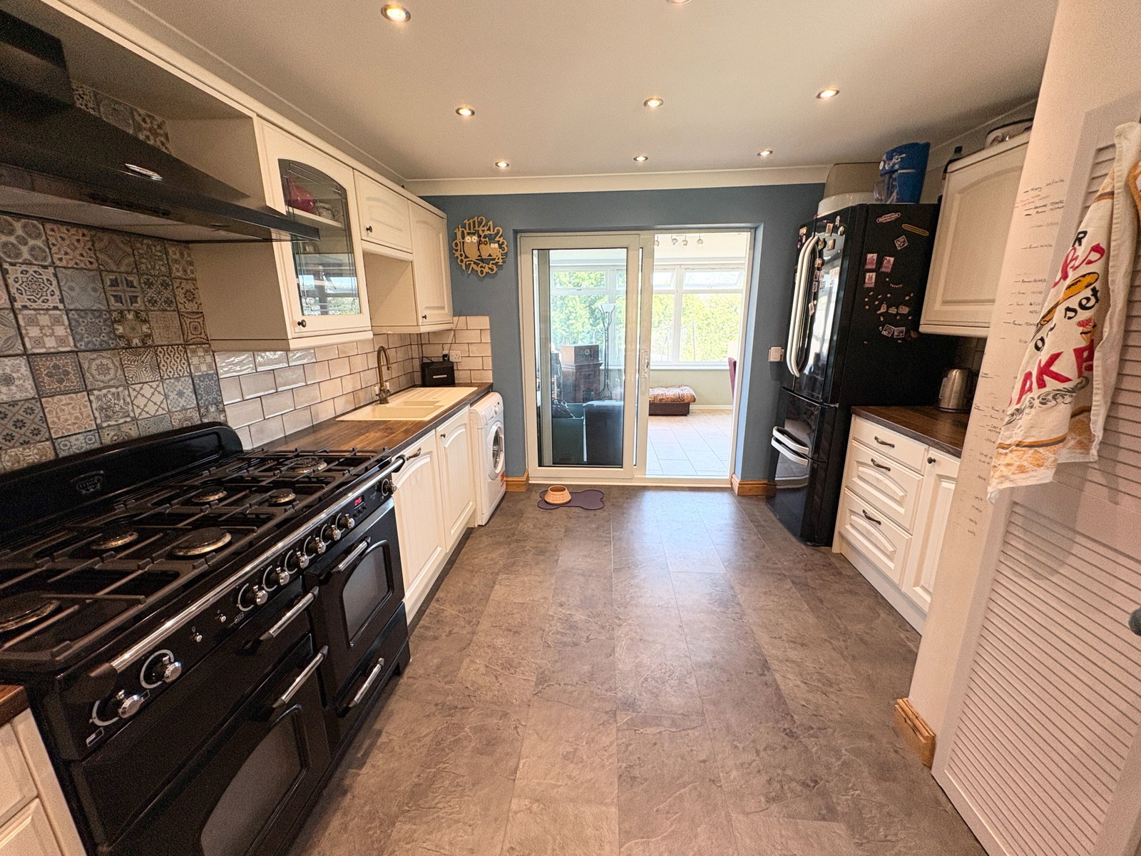 Semi Detached House in Swansea