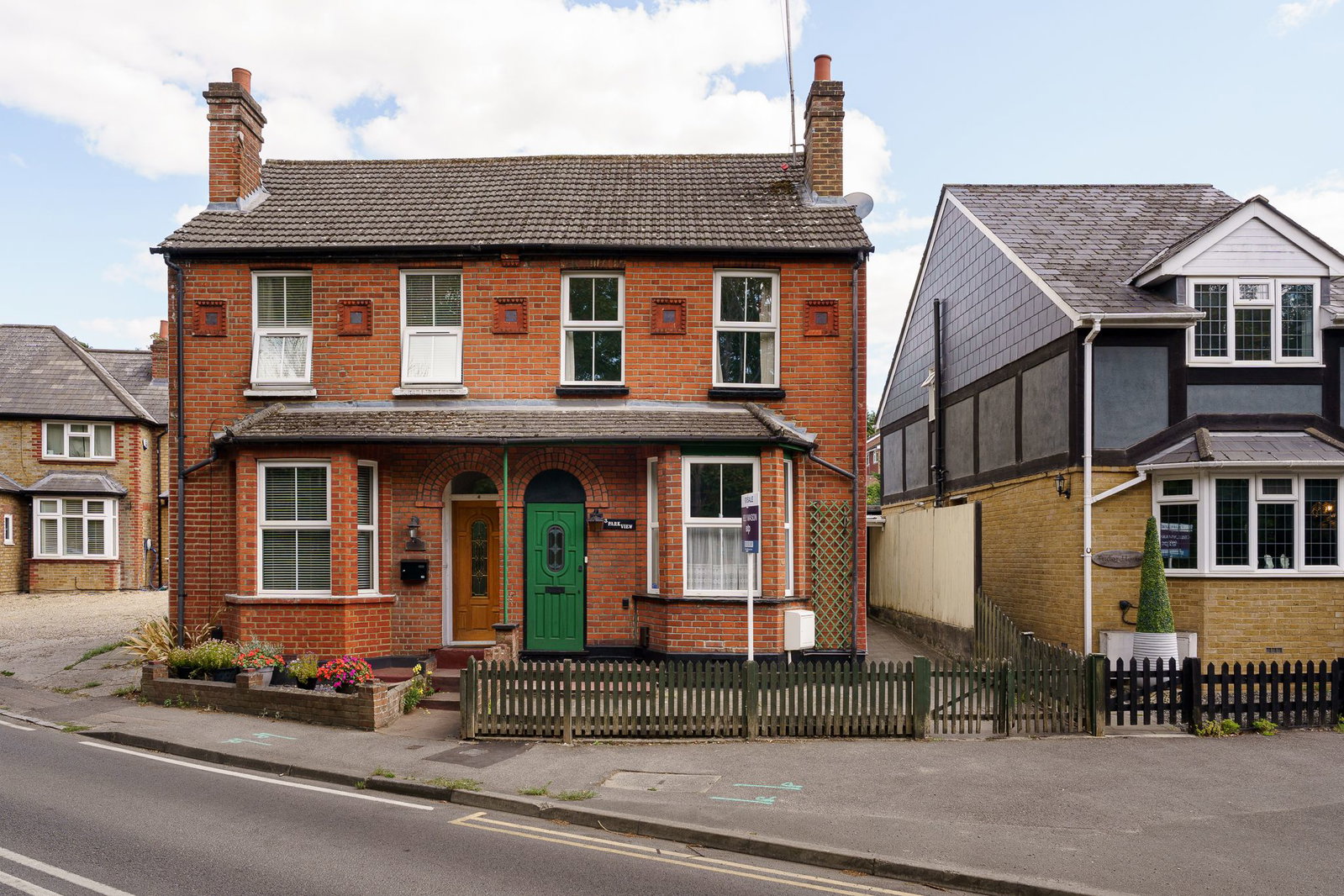 Semi Detached House in Epsom 2