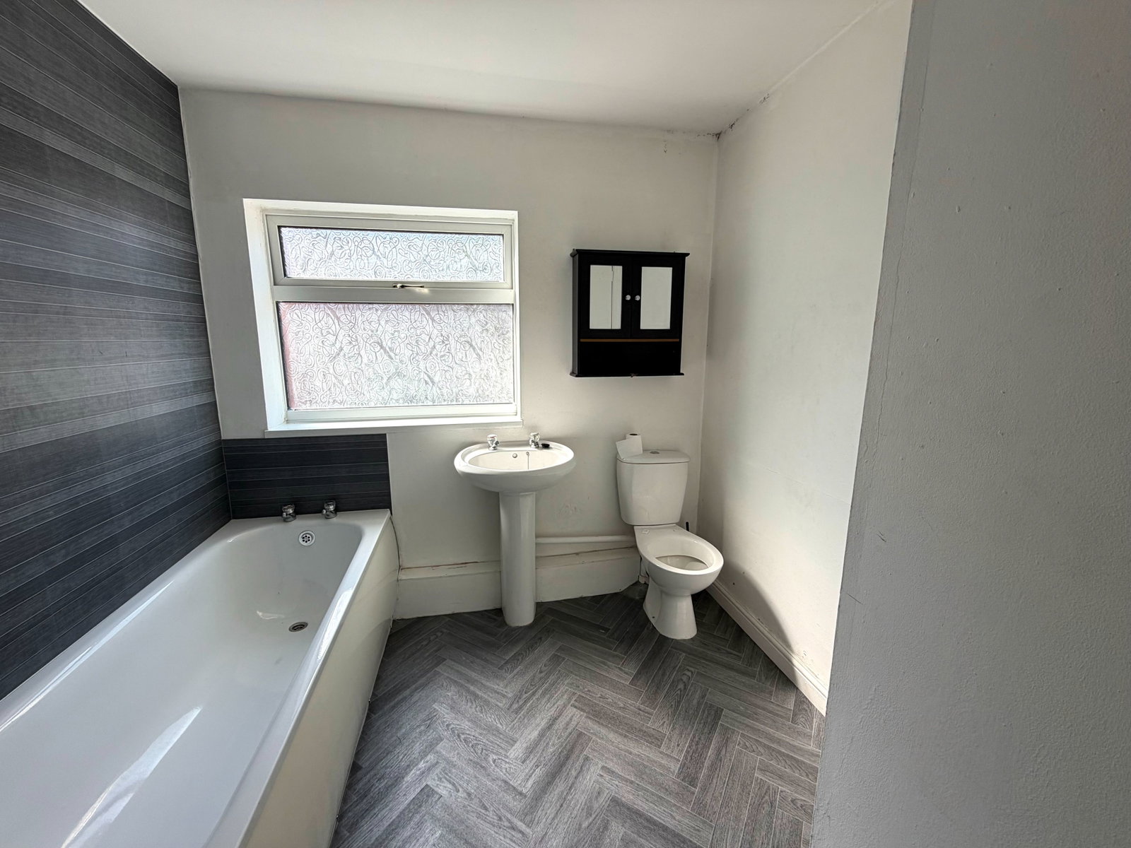 Terraced House in Chesterfield 4