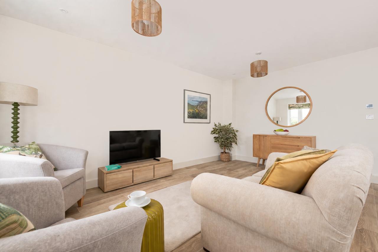 End Of Terrace House in Leighton Buzzard