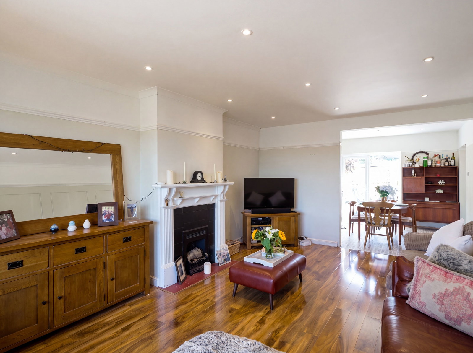 Semi Detached House for sale in Badby, BADBY, Northamptonshire