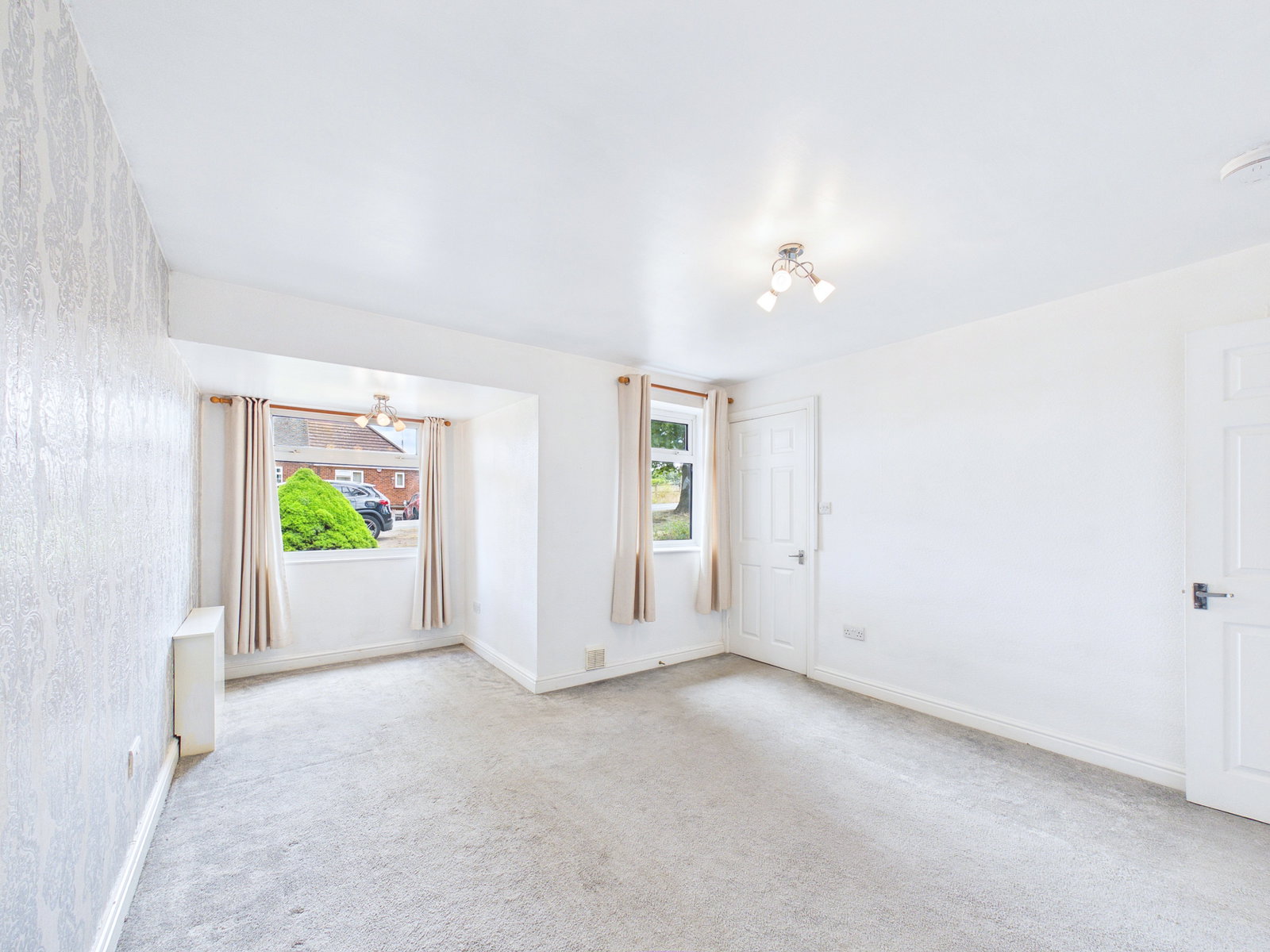 Semi Detached Bungalow in Mansfield
