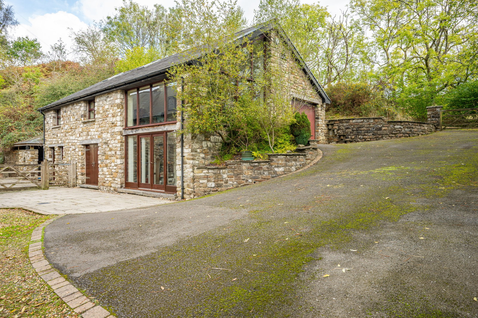 Detached House for sale in Tredegar, Ty Isaf Farm, Rhymney, Tredegar, 4500 m²