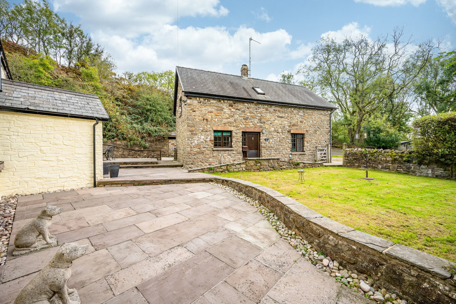 Detached House for sale in Tredegar, Ty Isaf Farm, Rhymney, Tredegar, 4500 m²