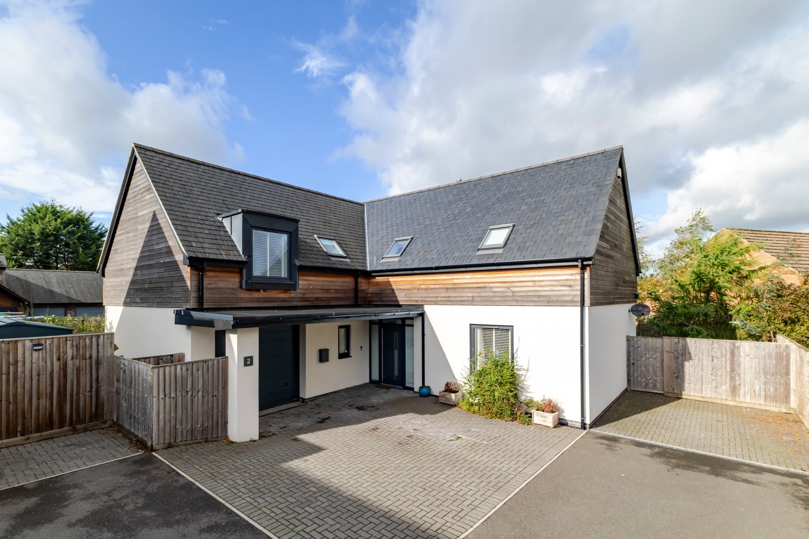 Detached House for sale in Warminster, Henley Mews, Warminster, BA12 8GJ, 2435 m²