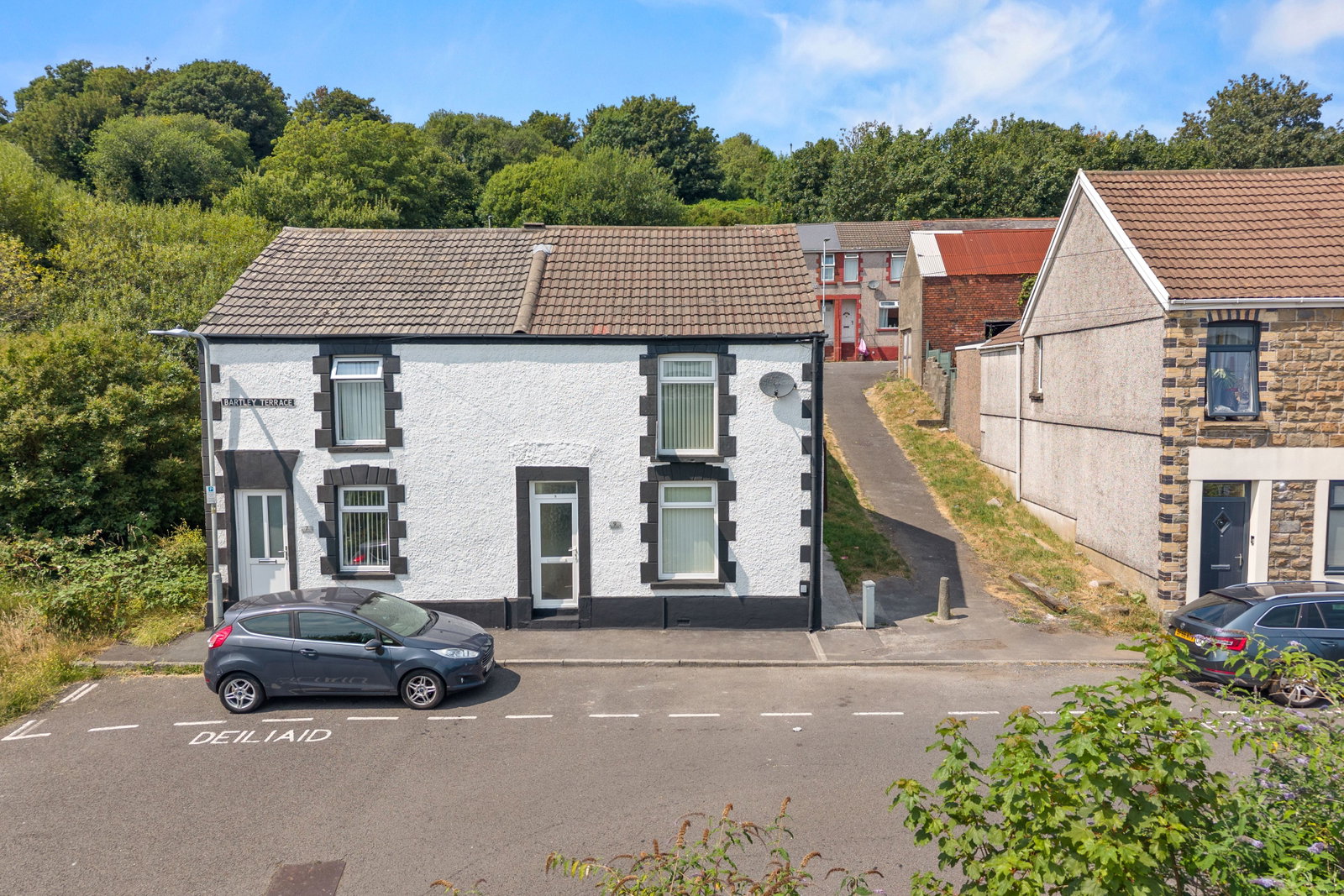 Detached House in Swansea