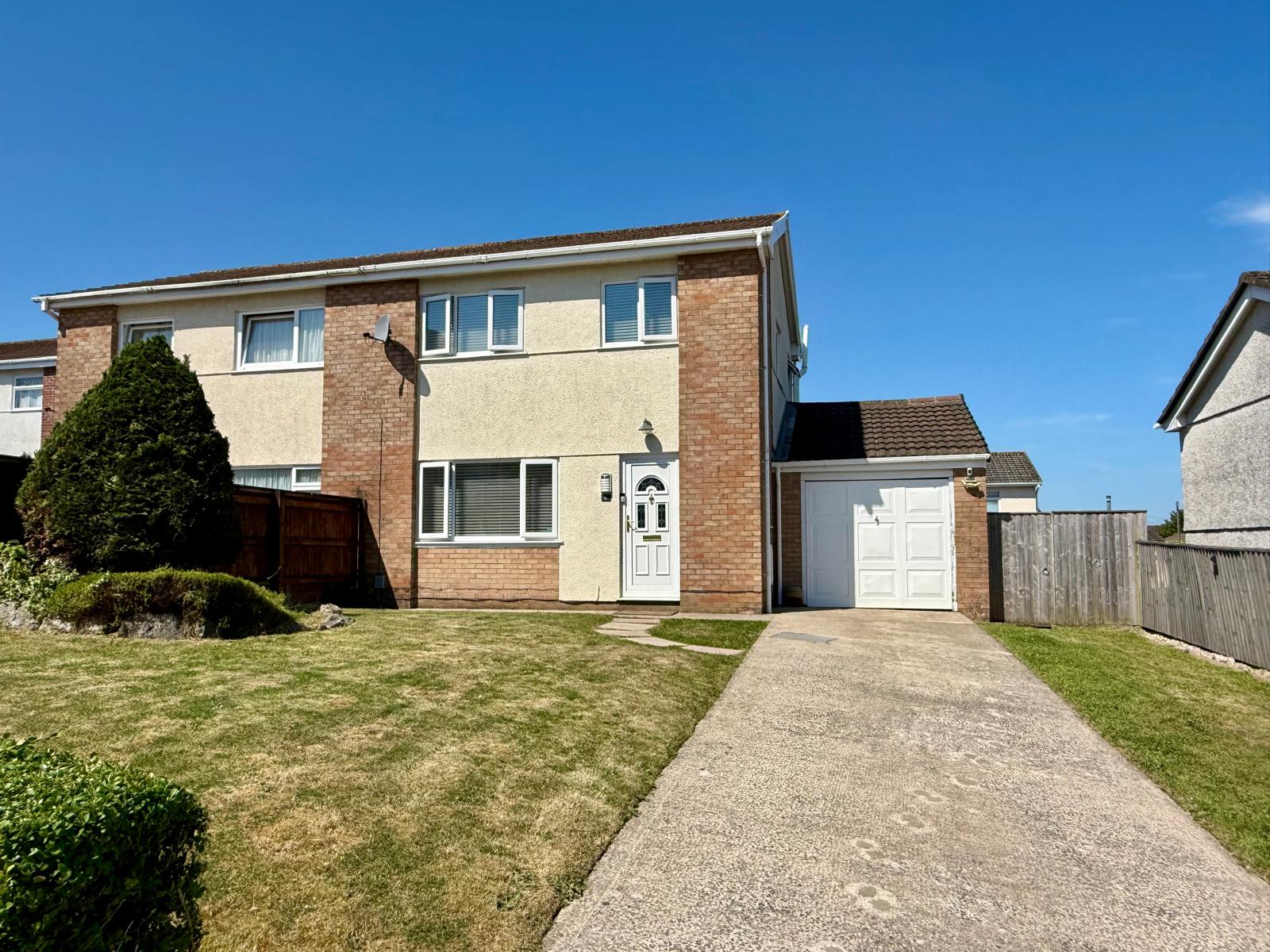 Semi Detached House in Swansea
