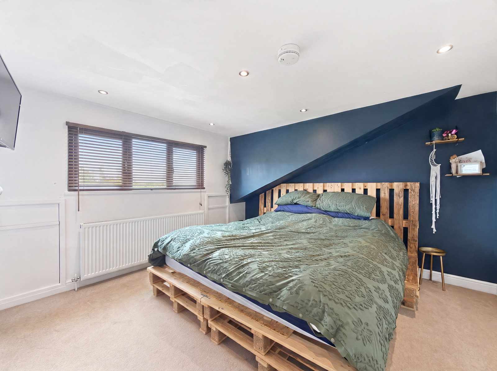 Semi Detached House in Pontypool