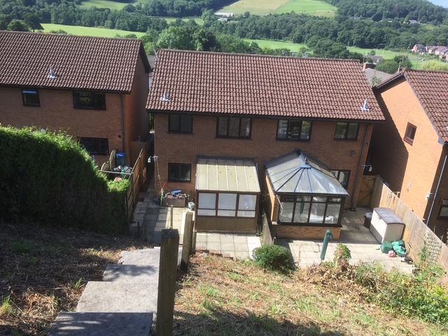 Semi Detached House in Caerphilly
