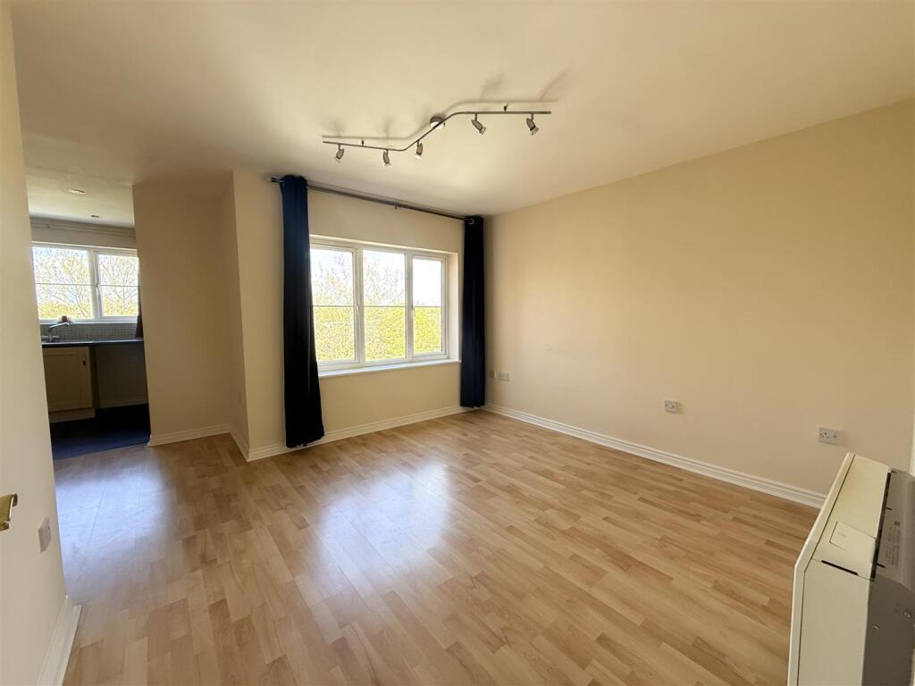 Apartment in Tipton 4