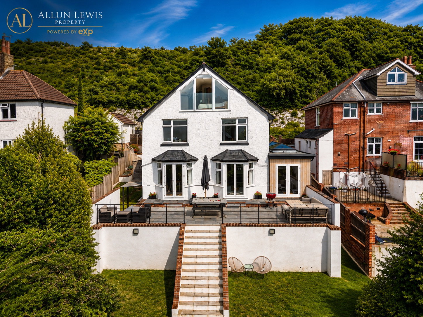 Detached House in Dover