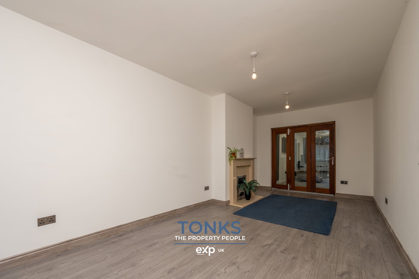 Semi Detached House in Oldbury