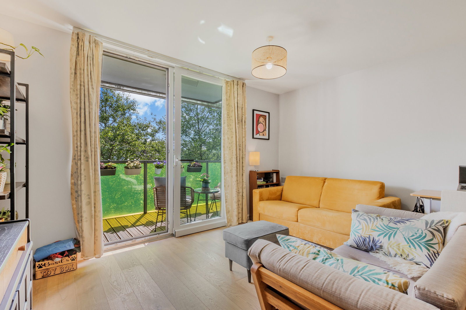 Flat for sale in London, Blake Apartments, New River Village, N8