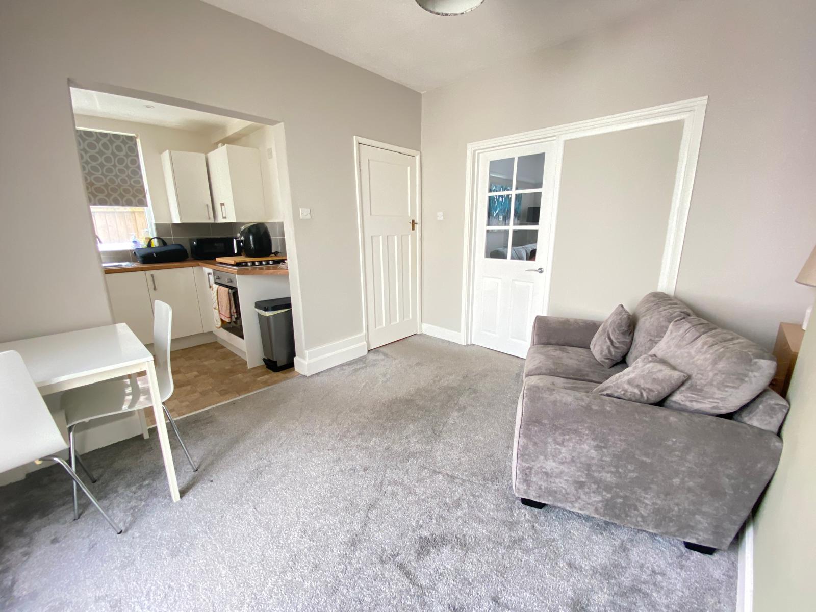 Semi Detached House in Leicester