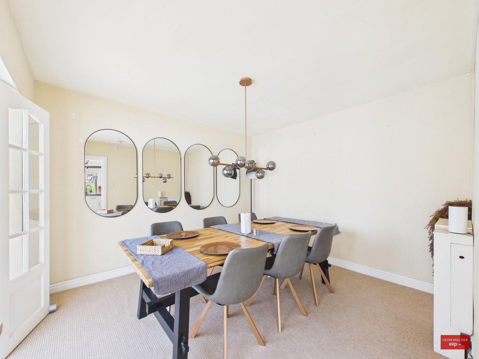 Semi Detached House for sale in Gloucester, Marlborough Road, Gloucester, GL4 6GD, 1252 m²