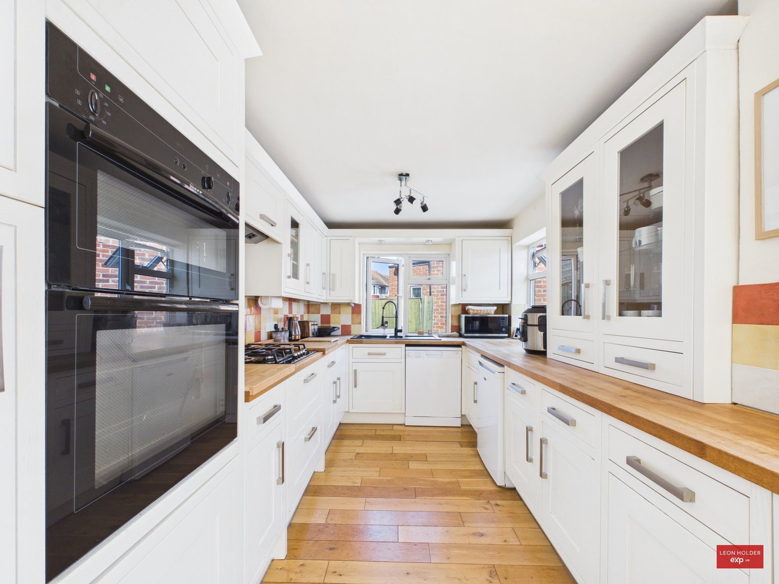 Semi Detached House for sale in Gloucester, Marlborough Road, Gloucester, GL4 6GD, 1252 m²